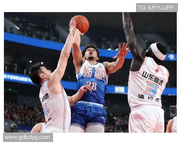 央视CBA精彩回放新疆队对阵青岛队全场录像分析与精彩瞬间回顾